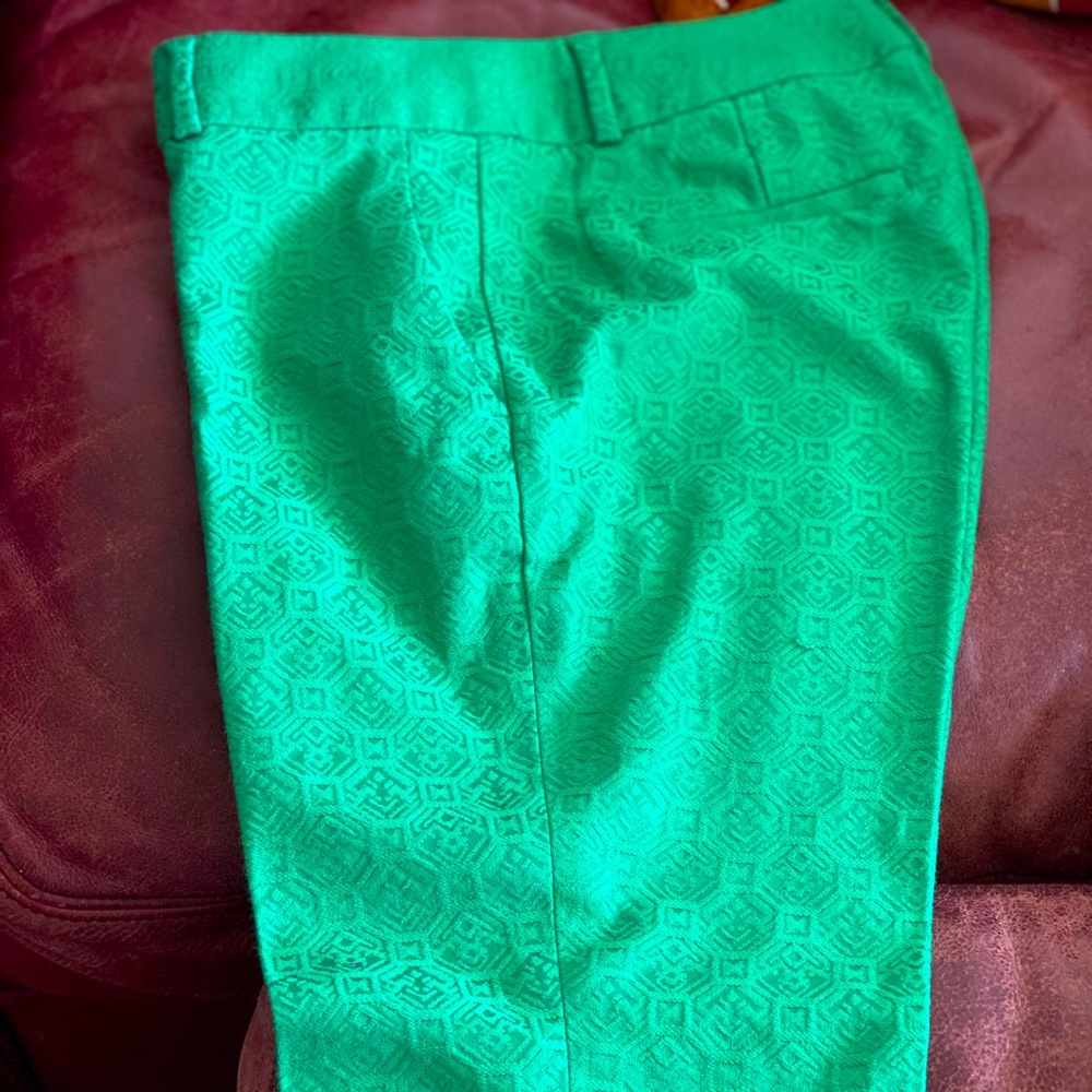 Banana Republic 2P crop pants.